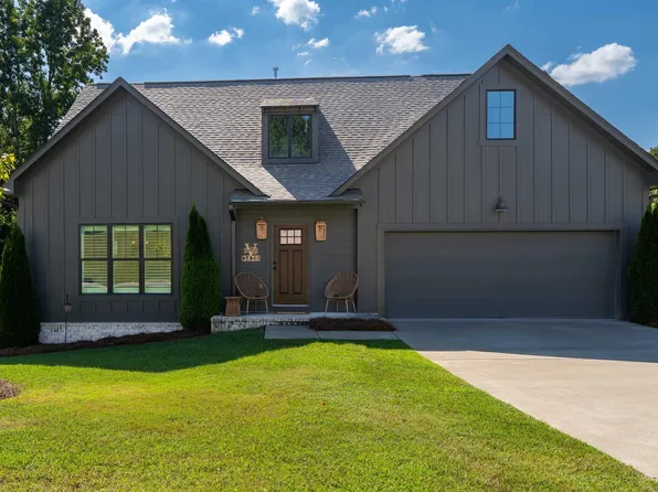 3428 Chatham Cir, Trussville, AL 35173