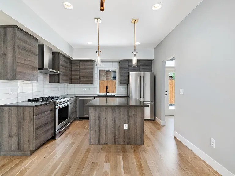 3618 W Conejos Pl — Photo 8