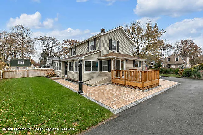519 Saint Clair Ave — Photo 26