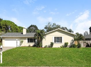 1473 Georgetowne Dr, Sarasota, FL 34232