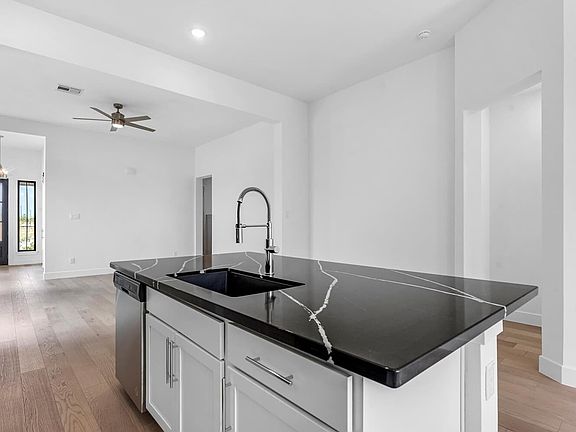 4th image of 7314 Winding Aster Way