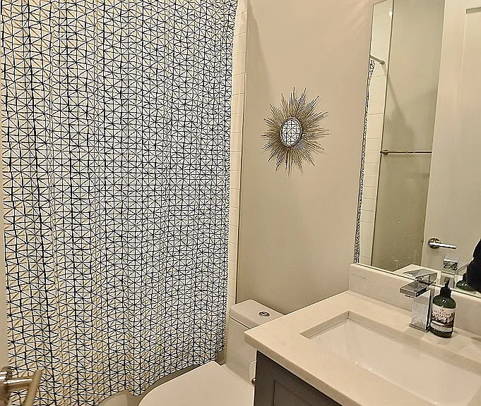 2226 W Warren 1st Fl #1ST FL — Photo 9