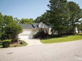 224 Sweetbriar Ct, Clayton, NC 27527