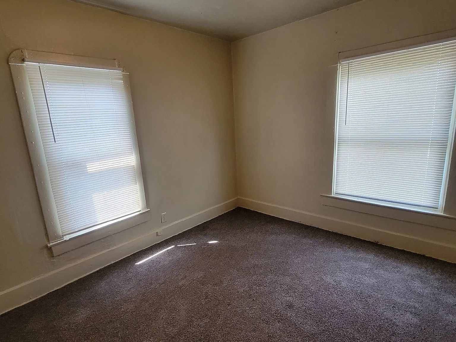 2 bed, 1.0 bath, $795 — Photo 3