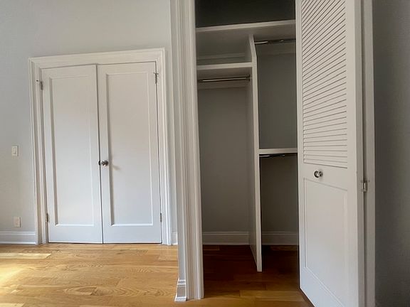 4th image of 152 W 72nd St APT 4D