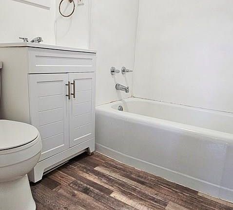 5th image of 1247 3rd St