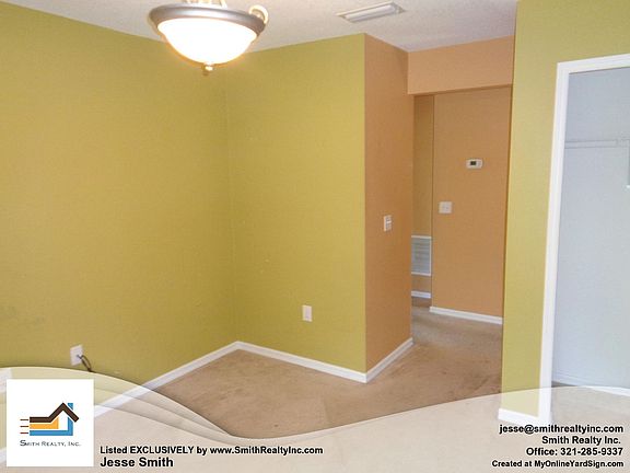 3rd image of 930 Sweetbrier Dr