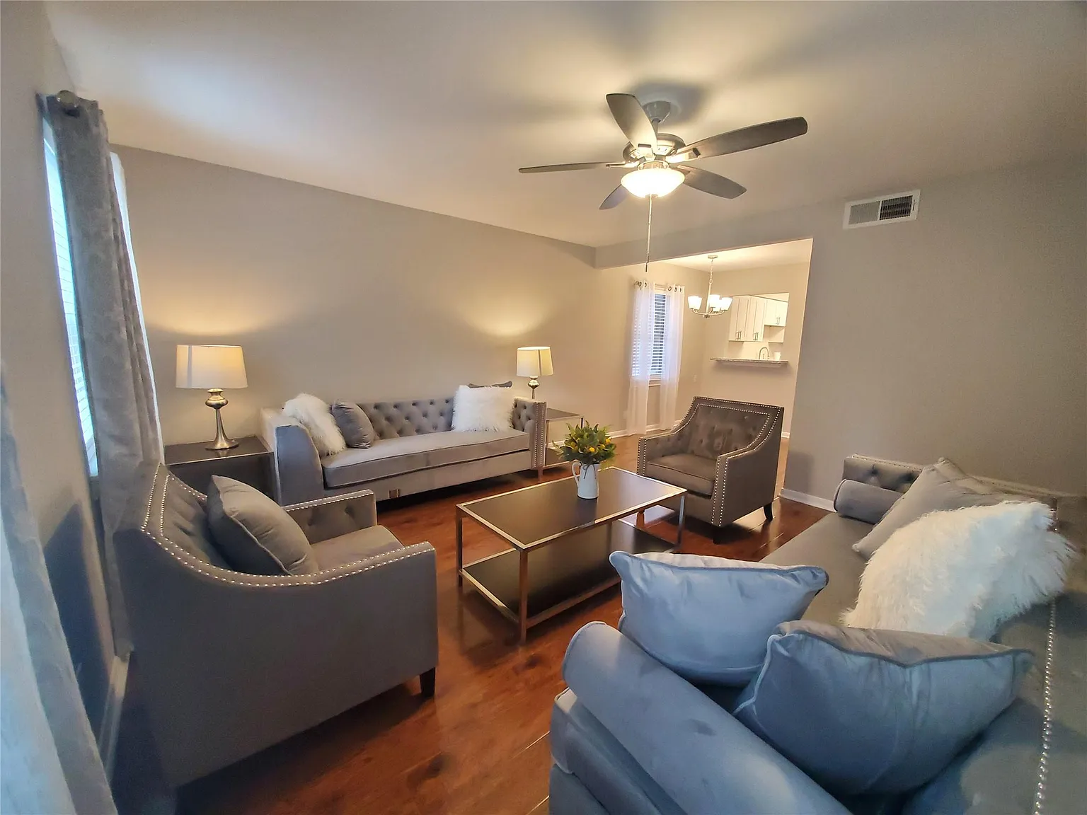 1 bed, 1.0 bath, 744 sqft, $1,175 — Photo 4
