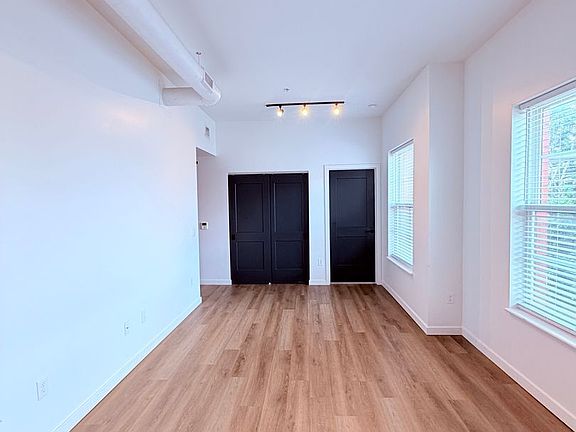 5th image of 308 Miltenberger St APT 301