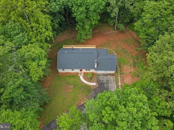 12216 Stoneybrook Dr, Manassas, VA 20112