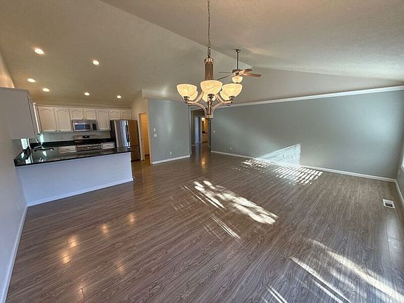 5th image of 2360 Kaley Ave NW