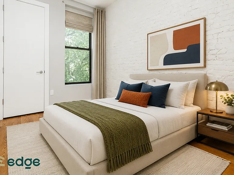 565 Evergreen Ave #2B — Photo 6