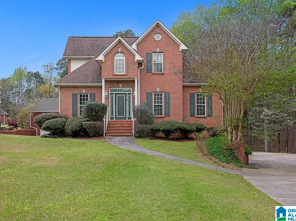 1206 Joey Cir, Mount Olive, AL 35117