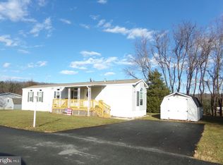 108 Fawn Circle Dr, Windsor, PA 17366