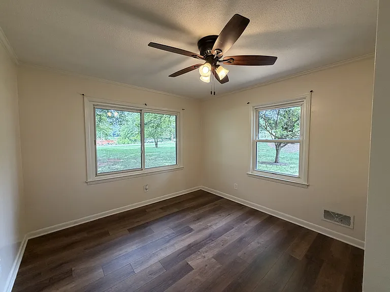 1130 Turnersburg Hwy — Photo 13