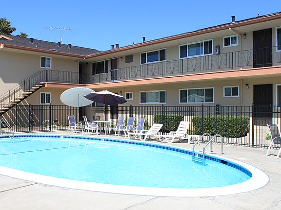 2nd image of 1373 Phelps Ave APT 6