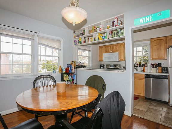 4th image of 2601 N Pershing Dr #2