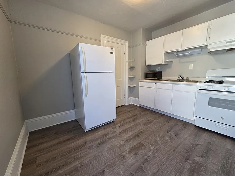 709 Franklin St #A — Photo 17
