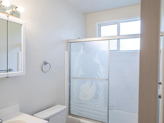 4th image of 1721 O St #10