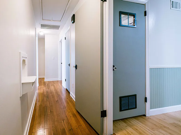 5604 Paulsen St — Photo 32