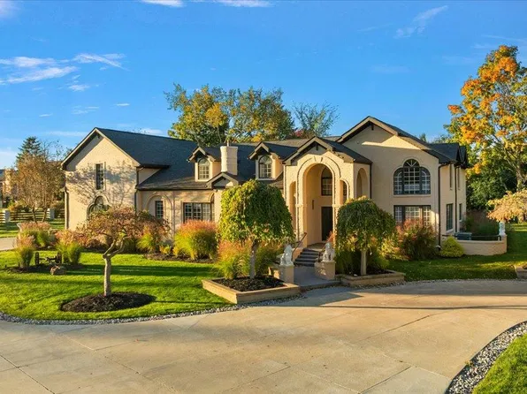 21365 Goldsmith St, Farmington Hills, MI 48335