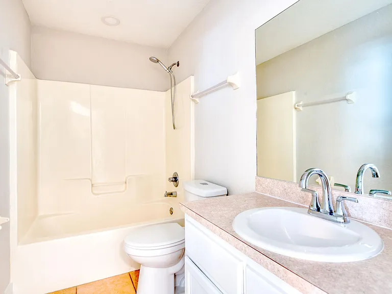 3435 NE 55th Ave — Photo 37