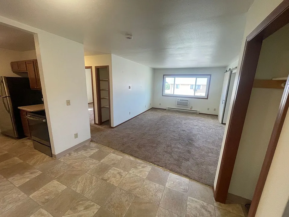 851 Eastern Ave. (8 Unit)