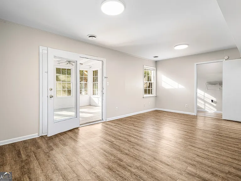 2922 Appling Way — Photo 15