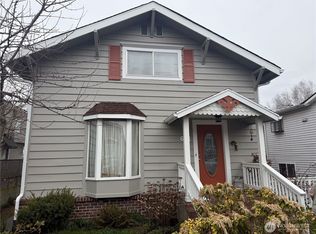 621 Bell St #2, Edmonds, WA 98020