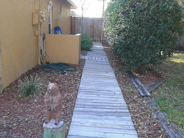 9819 Lema Ct — Photo 17