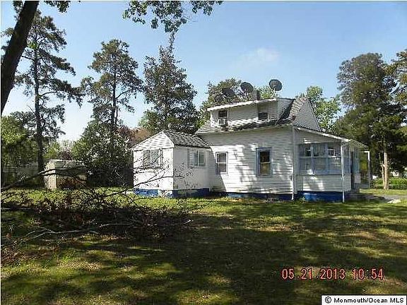 2nd image of 1616 9th Ave