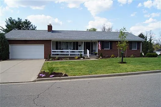 36 Simon Ct photo 1