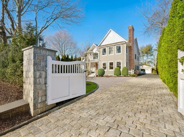 575 Hampton Road, Southampton, NY 11968