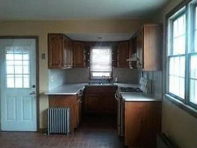 19 Reid St photo 1