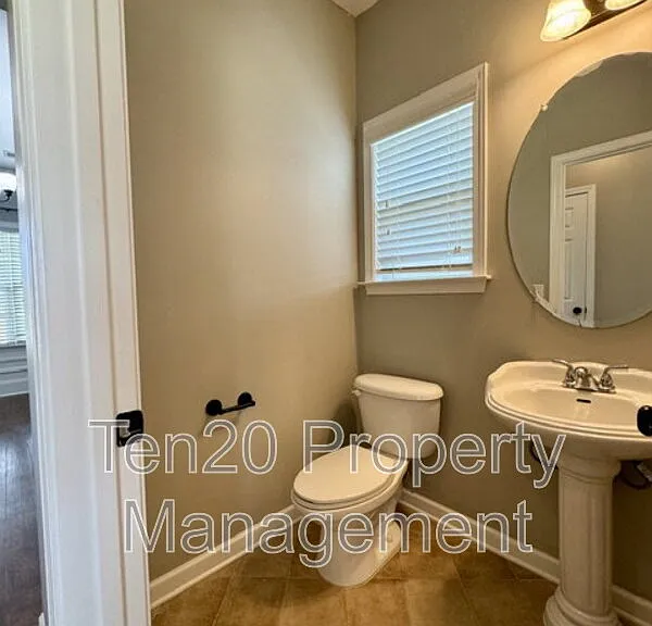 9708 Yellow Pine Rd — Photo 12