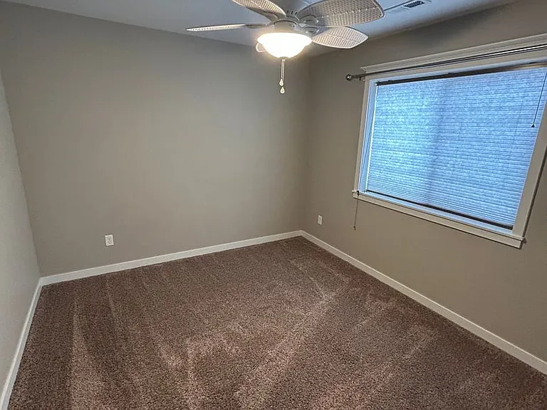 407 Dreas Way — Photo 10