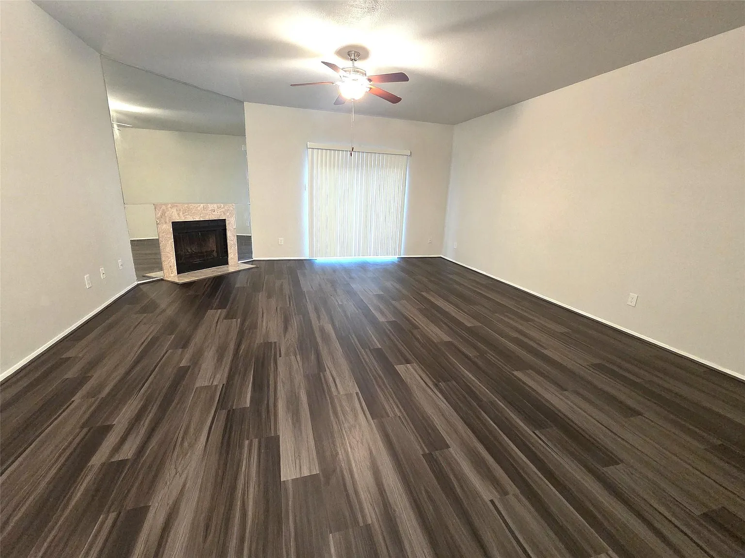 2 bed, 2.5 bath, 1368 sqft, $1,675 — Photo 4