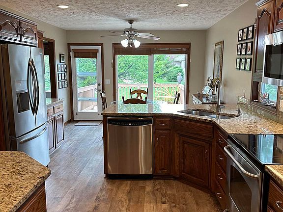 4th image of 16709 Jaynes Cir