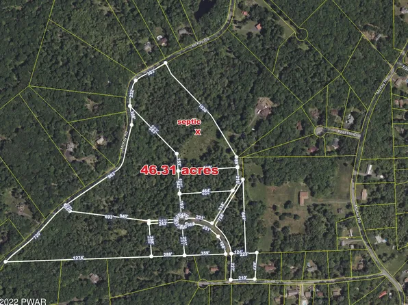 11 Laurel Ln, East Stroudsburg, PA 18301