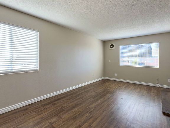 4th image of 4325 Texas St APT 9
