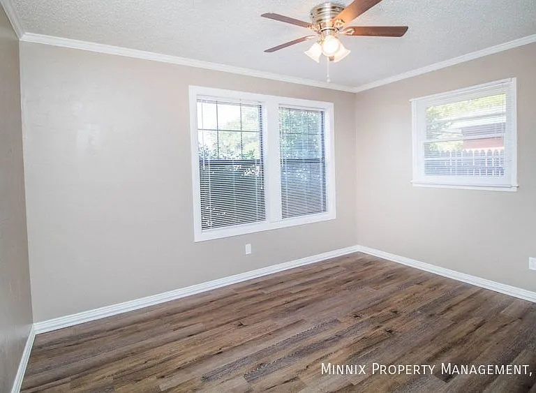 5209 15th St — Photo 32