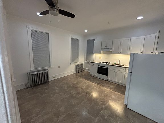 Kitchen - undermount kitchen lighting with pocket lights in ceiling