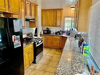 4th image of 1664 Granada Pl