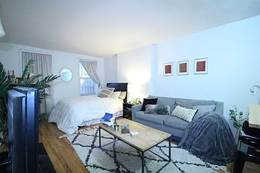 Rented by Dynamik Realty