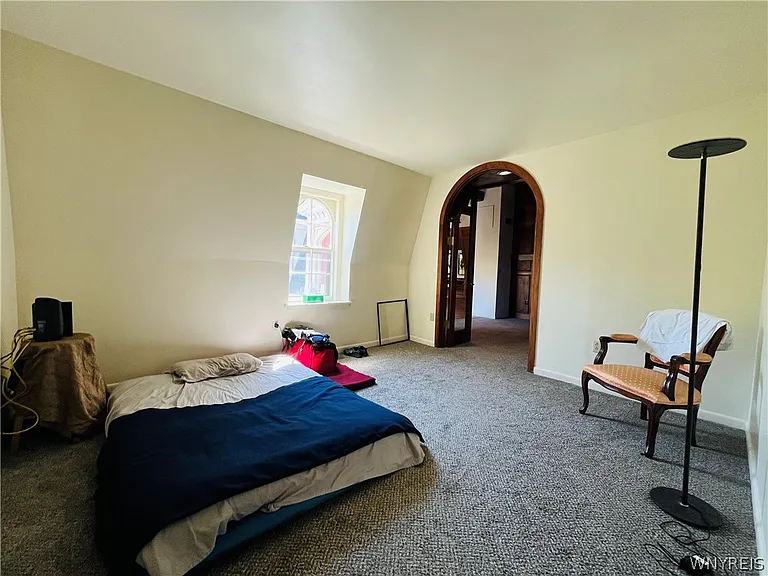 56 Linwood Ave — Photo 8