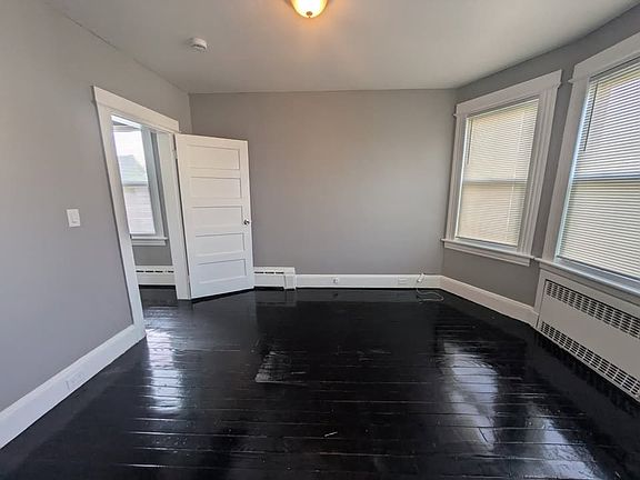 2nd image of 129 Sage Ave #2