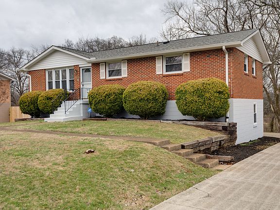 3rd image of 709 Belaire Dr