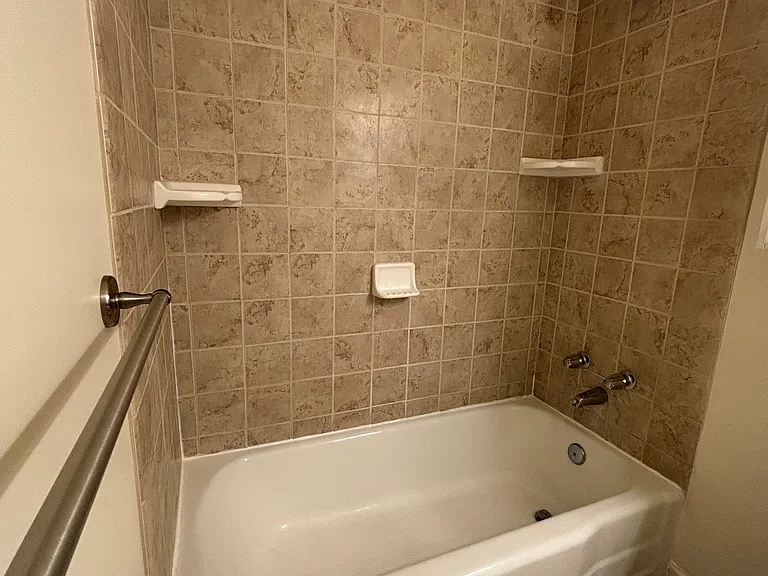 7814 E Diamond St — Photo 30