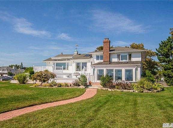 2nd image of 339 Bay Dr