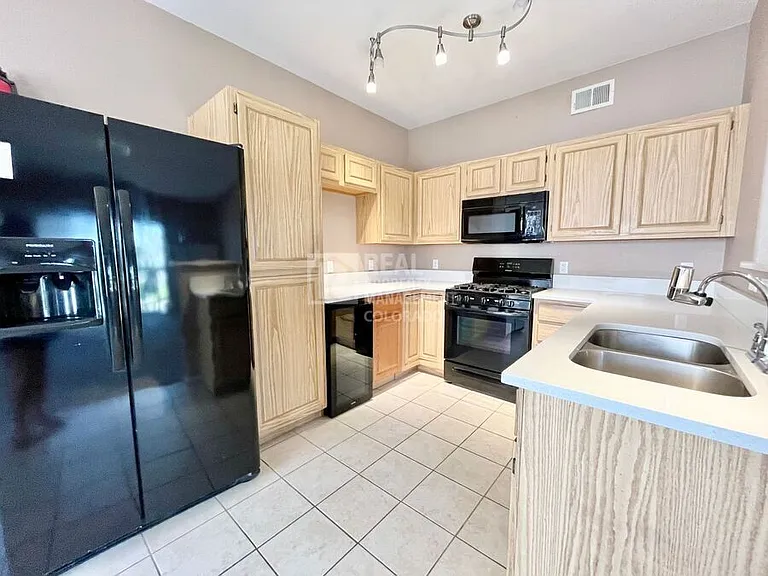 8381 Pebble Creek Way #101 — Photo 4